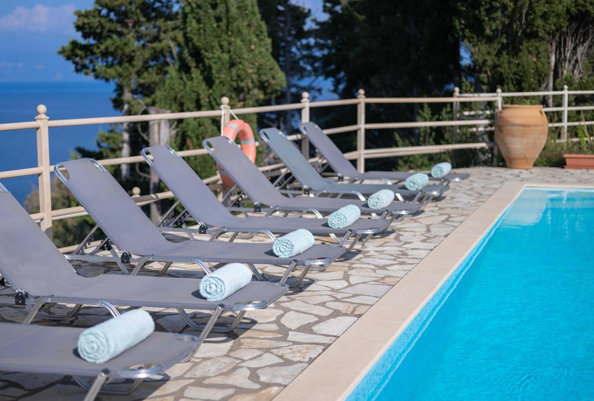 Pangolas Apartments Paxos Longósz Kültér fotó