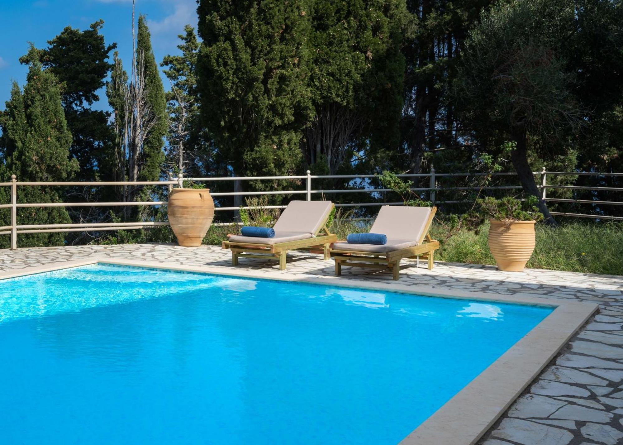 Pangolas Apartments Paxos Longósz Kültér fotó